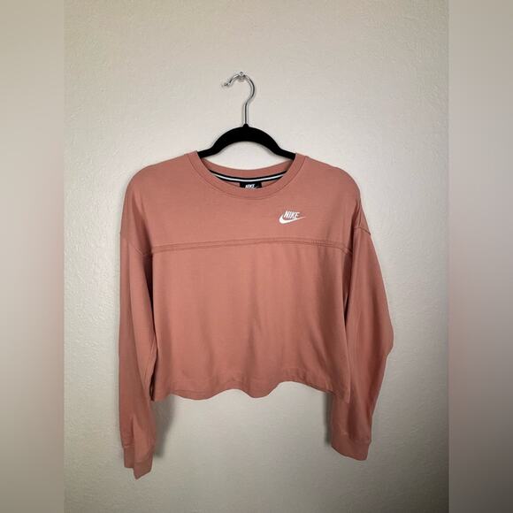 Nike Women's Salmon Cropped Crewneck Pullover Long Sleeve Relaxed Fit Size XS - Picture 3 of 6